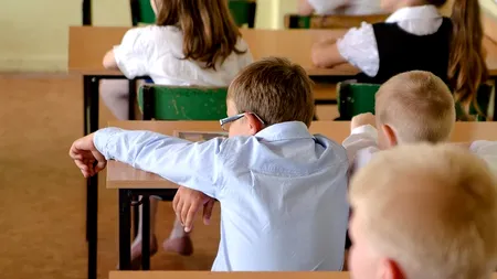 Anunț crucial pentru 1.8 milioane de preșcolari și elevi. Ce se întâmplă cu bugetul PROGRAMULUI pentru școli / Operațiunea fructele, laptele și cornul