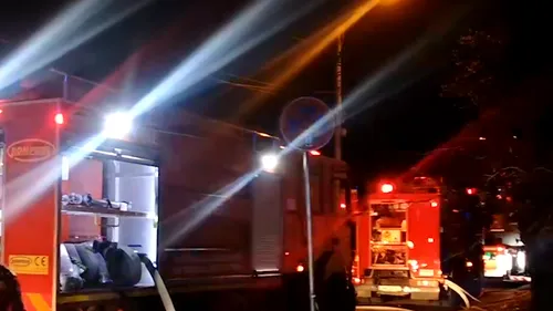 Grădiniță cuprinsă de flăcări! Pompierii timișoreni au intervenit de urgență (FOTO & VIDEO)