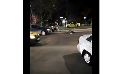 Un pieton care traversa neregulamentar a fost rănit grav în București - VIDEO