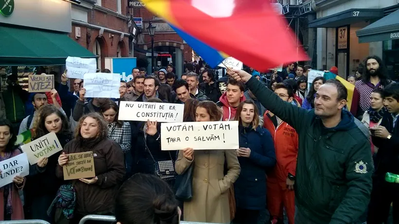 PROTESTE în DIASPORA pentru un vot corect în turul doi. Românii au ieșit în stradă la Londra, Paris, Madrid, Viena, Berlin și Dublin
