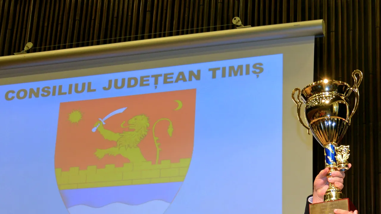 Primii câștigători ai legii salarizării. Lefurile din primării și consiliile județene au explodat într-o lună. Cât câștigă șefimea locală