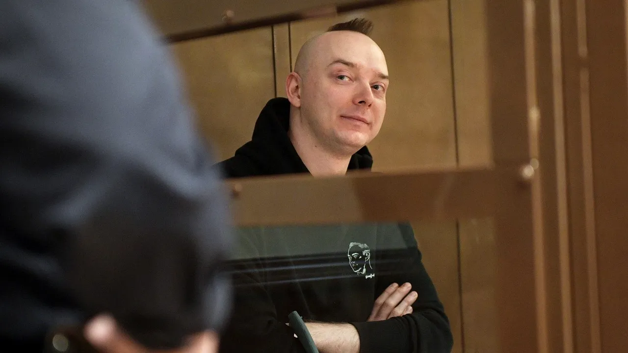 Un tribunal din Rusia l-a condamnat pe fostul jurnalist de investigații, Ivan Safronov, la 22 de ani de închisoare pentru „înaltă trădare”