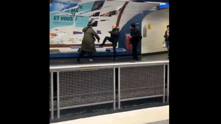 Bătaie la metroul din Paris, viralizată pe Internet: peste 1 milion de vizualizări pe X, în 24 de ore