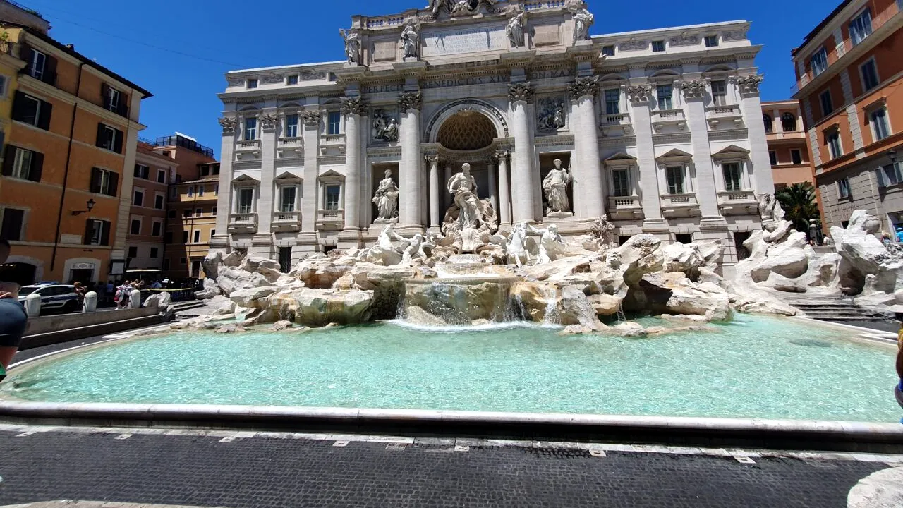 Fântâna TREVI, din Roma, restaurată. Ce măsură au luat autoritățile din Roma împotriva aglomerației