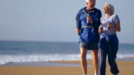 STUDIU. Cu cât îți prelungești viață dacă faci sport la bătrânețe și renunți la fumat