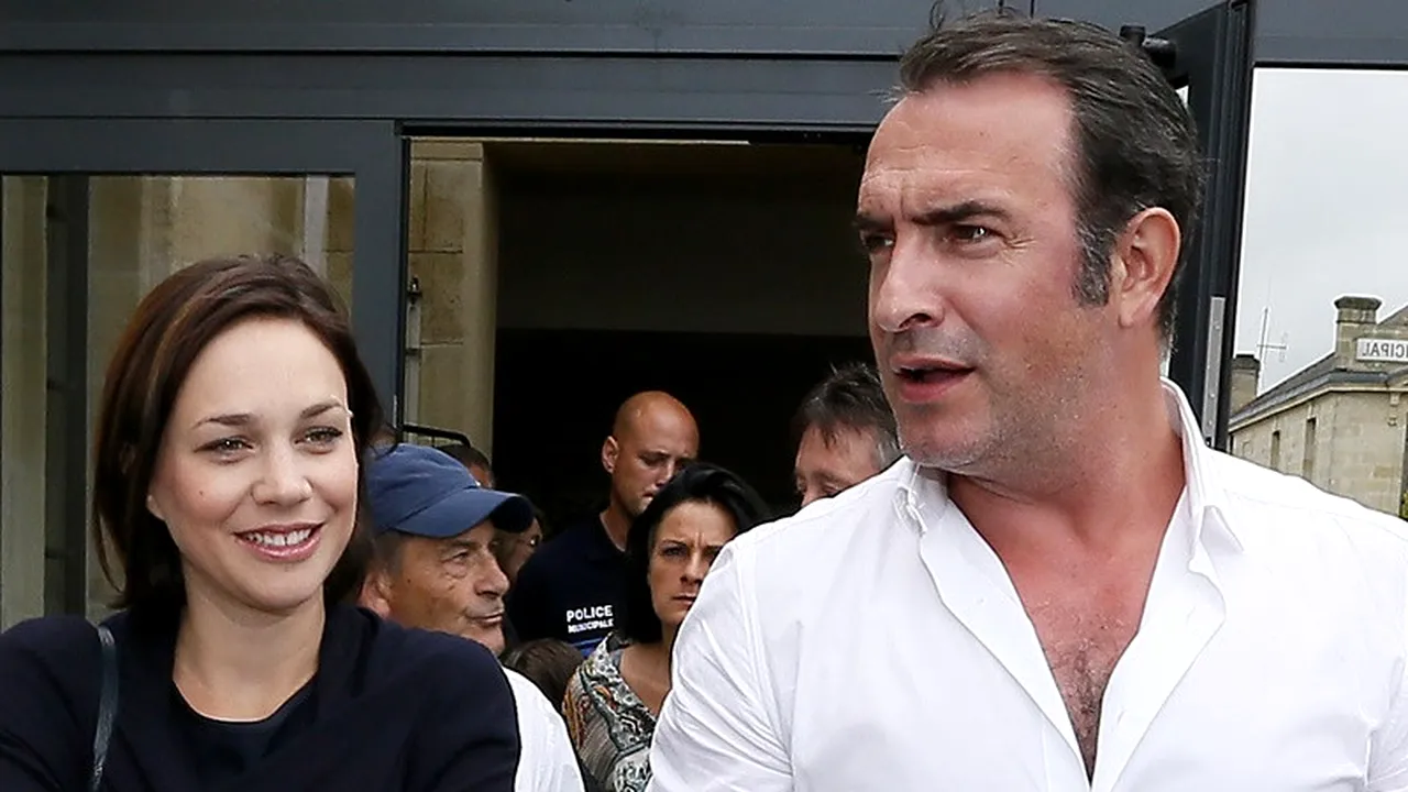 Actorul francez Jean Dujardin va avea un copil cu o campioană europeană la patinaj artistic