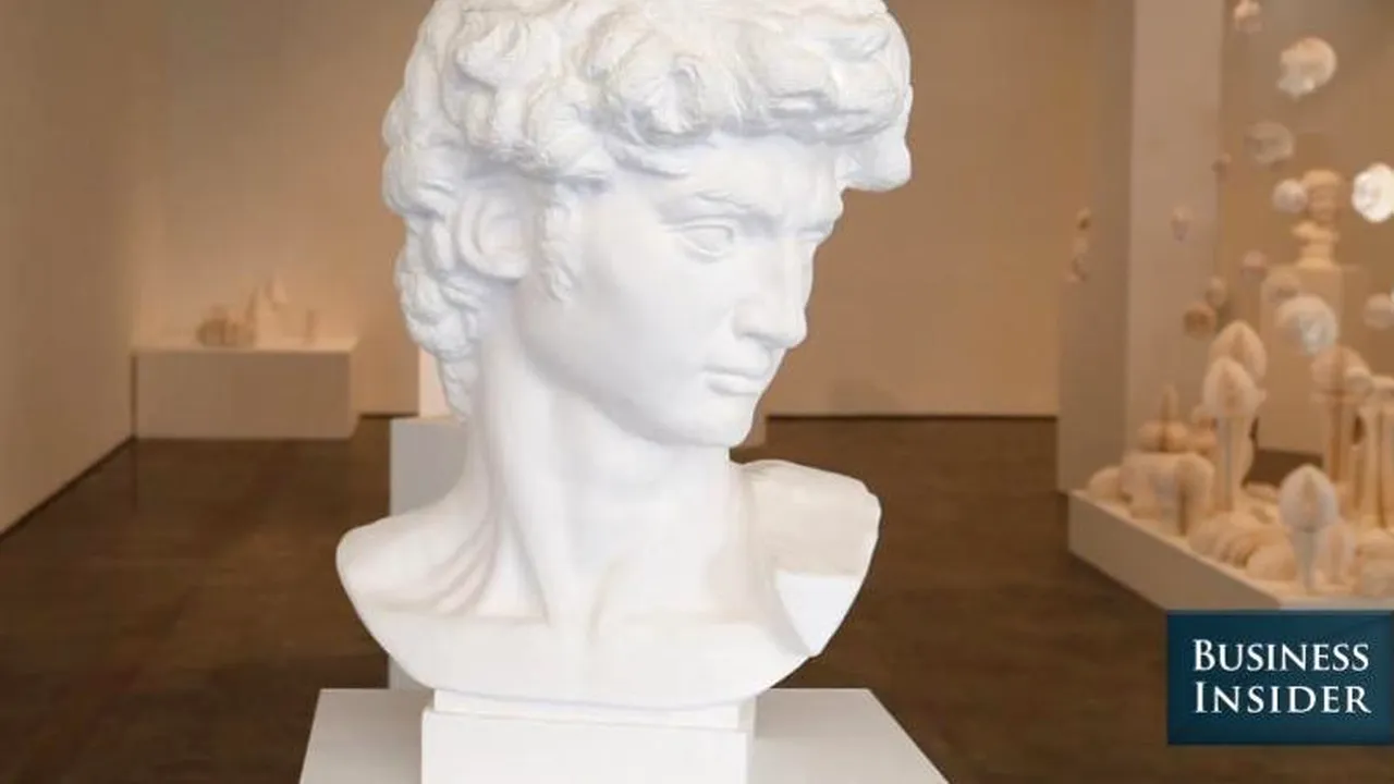 VIDEO. Cum a fost realizată această sculptură. Ce se întâmplă când o atingi