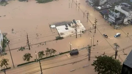 Sudul Thailandei este sub ape, după cele mai puternice ploi din ultimii 300 de ani. Autoritățile vor transforma un portavion în „spital plutitor”