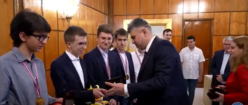 VIDEO| Premierul Ciolacu, gazda olimpicilor internaționali la matematică și fizică. Vă încurajez să vă urmați visul și să nu uitați că România