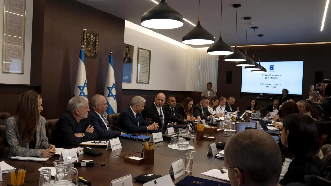 Parlamentul israelian a fost dizolvat. Premierul Naftali Bennet nu va candida la următoarele alegeri