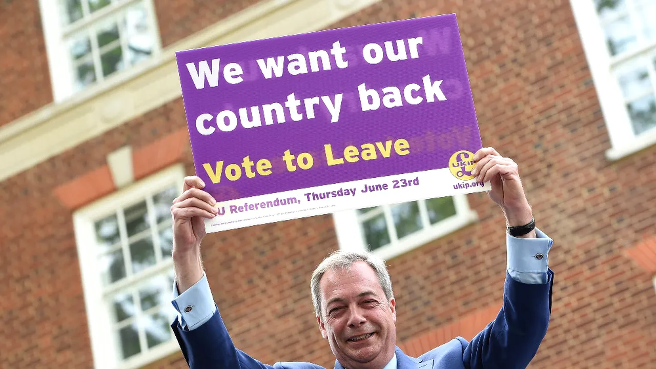 Artizanul BREXIT, atacat dur de șeful Comisiei Europene. „E ultima dată când aplaudați aici. De ce sunteți aici?