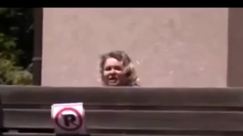 VIDEO. Viorica de la Clejani a aruncat cu o sticlă în reporterul Antena 3. Imagini halucinante cu reacția cântăreței