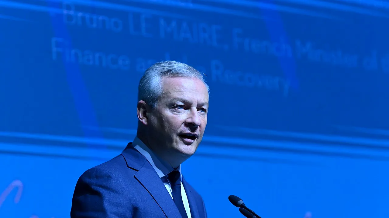 Franța condamnă „cursa subvențiilor” declanșată de SUA. Parisul cere un răspuns „unit și puternic” al Europei în fața Americii