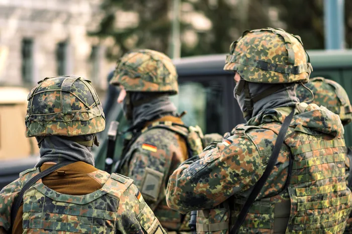 Fenomen în Germania. De ce au crescut brusc cererile de înrolare în armată. Ce include noul program