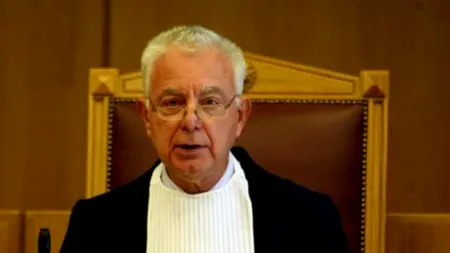 Președintele Consiliului de Stat, Panayotis Pikramenos, învestit ca premier interimar al Greciei