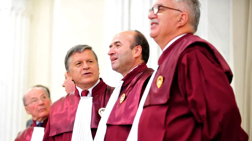 CCR a respins sesizarea președintelui Băsescu în privința legii referendumului. Cvorumul de 30%, validat de judecători