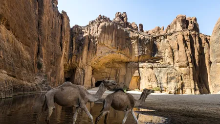 DESTINAȚIA de vis cu peisaje desprinse din povești, dar periculoasă pentru turiști. Găzduiește de gravuri și picturi rupestre vechi de mii de ani
