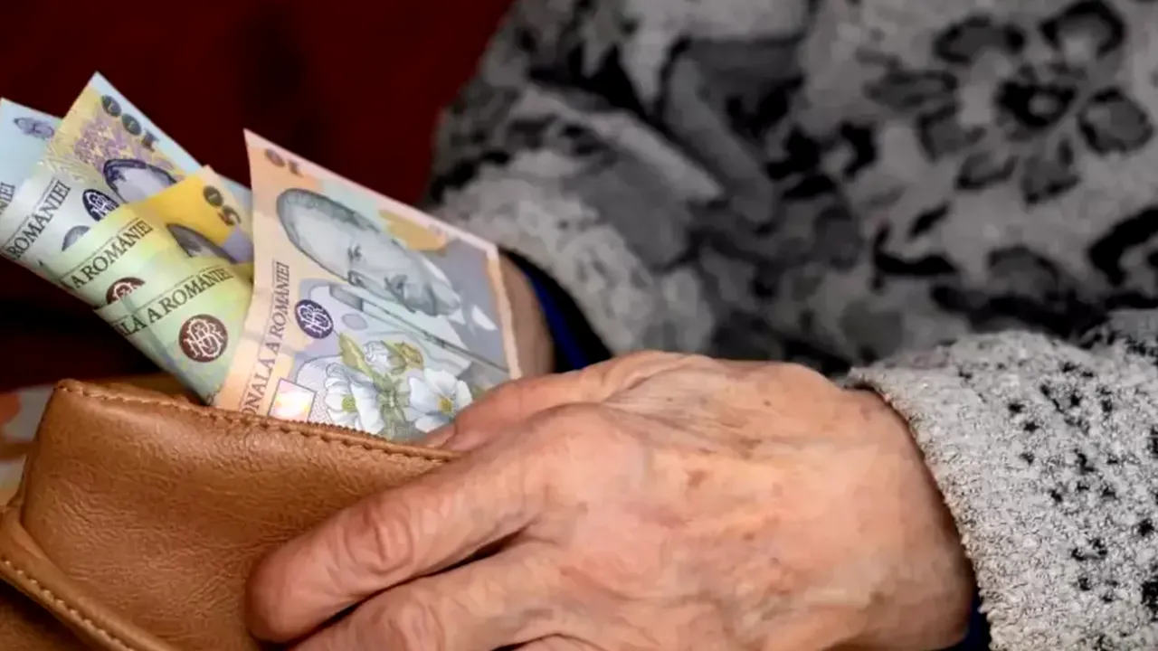 Ajutoare pentru pensionari înainte de Sărbătorile de iarnă: Cine poate primi între 300 și 500 de lei în plus