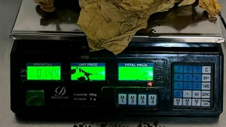 Inspectorii ANAF au descoperit o fabrică clandestină de tutun de narghilea. Ce prejudiciu cauzau producătorii ilegali bugetului de stat