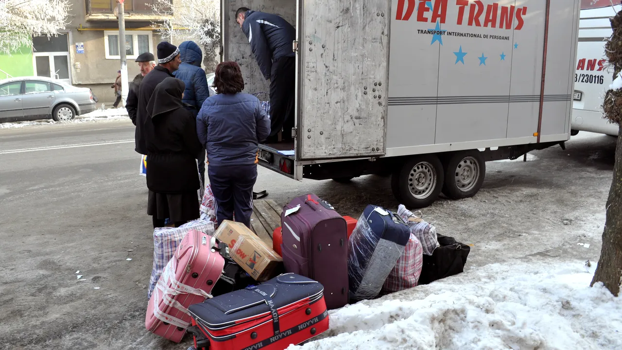 CONTROALE la vamă și pachete MAI MICI. Pesta Porcină dă BĂTĂI DE CAP românilor care trimit produse TRADIȚIONALE rudelor din străinătate