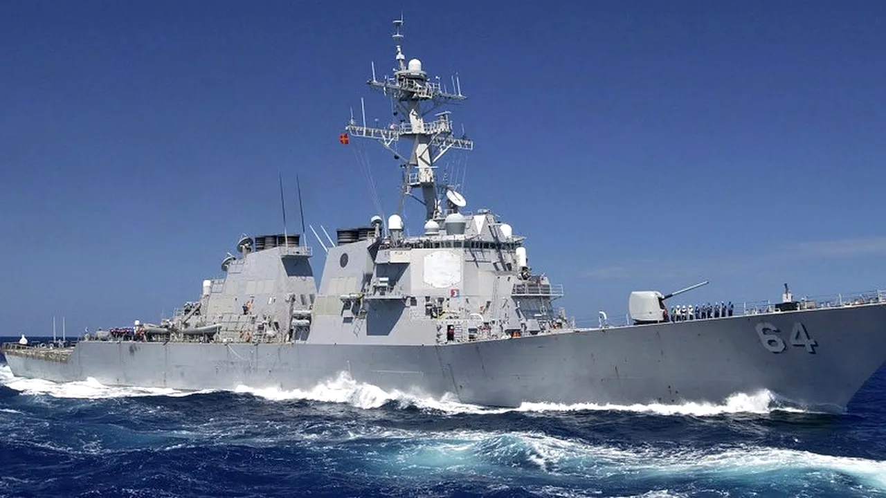 Rusia urmărește distrugătorul anti-rachetă american din Portul Constanța și avertizează ca va lua măsuri de apărare