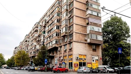 Un copil de doi ani a supraviețuit după ce a căzut de la ETAJUL 7 al unui bloc din Sectorul 6