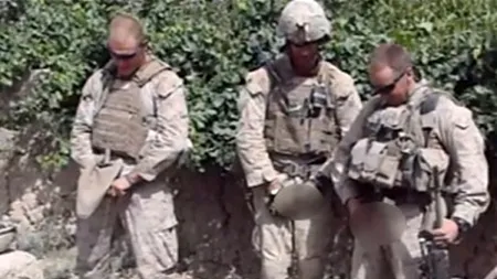 VIDEO. Doi sergenți au fost inculpați în cazul soldaților americani care au urinat pe cadavrele unor afgani