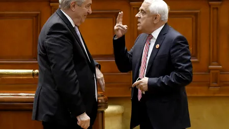 „Momente și schițe