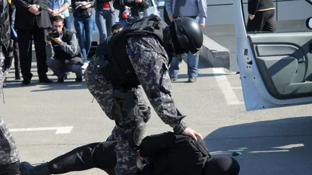 CORONAVIRUS. Numărul polițiștilor bătuți de cetățeni s-a dublat dintr-o dată! Violențele au explodat odată cu Ordonanțele Militare