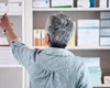 Una dintre cele mai cunoscute farmacii din România își informează clienții despre creșterea TVA din 1 august. Produsele cu cele mai mari SCUMPIRI