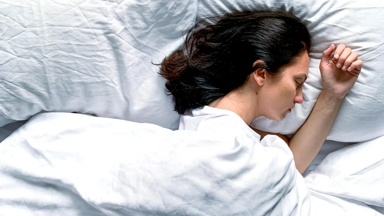 Ce trebuie să faci înainte de culcare pentru a ADORMI mai ușor. Trucuri simple pe care trebuie să le știi