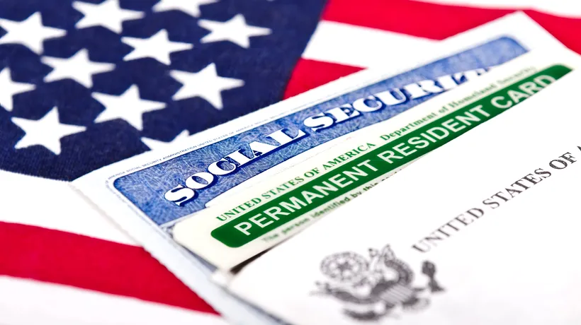 Statele Unite au rămas în urmă cu emiterea documentelor de tip green card. Peste 115.000 de astfel de acte nu au putut fi emise din cauza pandemiei