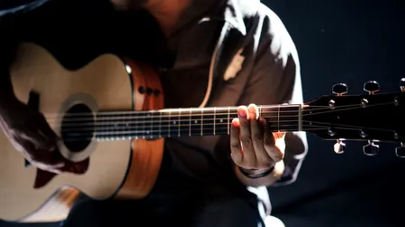 ARTIST CELEBRU, răpus de coronavirus, după ce a învins cancerul. Câștigătorul de Grammy a murit la 73 de ani