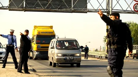 CAPTURĂ DE 40 DE KILOGRAME DE HEROINĂ pe A1. Drogurile în valoare de 2 MILIOANE DE EURO erau ascunse în rezervoarele mai multor mașini