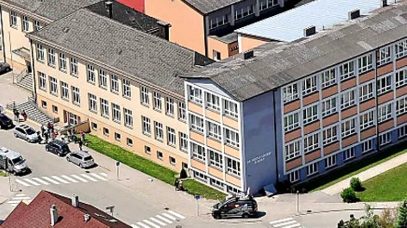 Un bărbat din Austria și-a împușcat fiul în cap la școală, apoi s-a sinucis