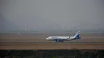 Un avion cu 110 oameni la bord, grav avariat după ce ar fi fost lovit de un fulger
