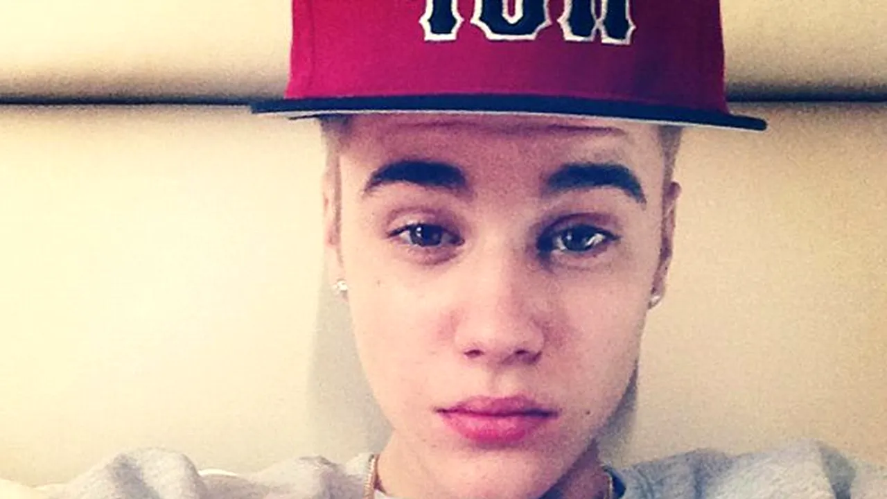Justin Bieber a devenit imaginea brandului Calvin Klein