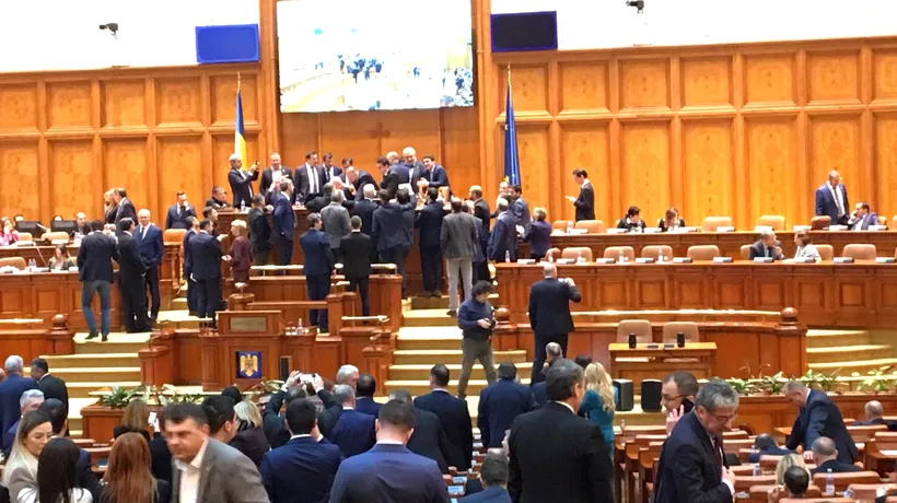 Opoziția își proclamă VICTORIA! PSD: Cel mai RUȘINOS moment! SCANDAL la revocarea lui Liviu Dragnea. Să-și pregătească ELICOPTERUL!