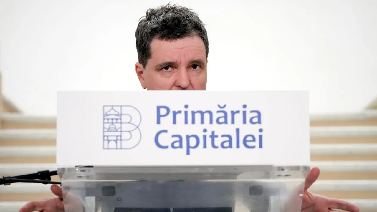 Nicușor Dan, despre lucrările la Linia 5 de tramvai: „Refugiile nu mai pot fi atât de înghesuite ca cele inițiale”