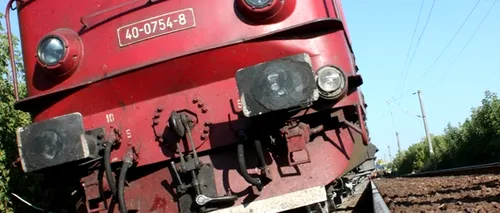 Un tren privat a deraiat în județul Argeș din cauza viiturilor
