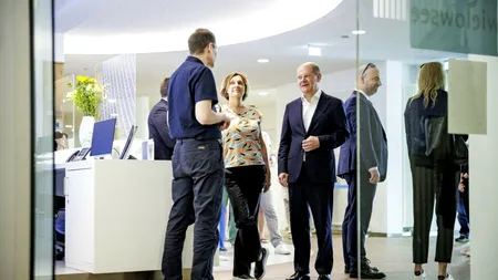 Olaf SCHOLZ a votat, la Berlin /Coaliția guvernamentală germană este devansată de opoziția de dreapta