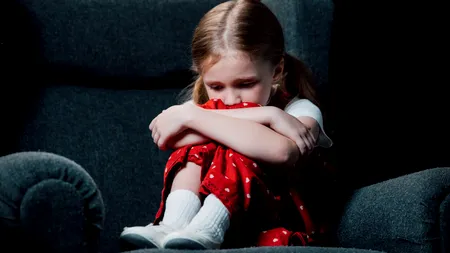 Tragedie în Trieste. O fetiță a fost descoperită în casă, îmbrățișând trupul neînsuflețit al mamei sale