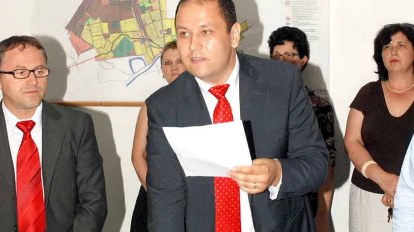 Primarul orașului Țăndărei, arestat preventiv pentru abuz în serviciu și fals intelectual