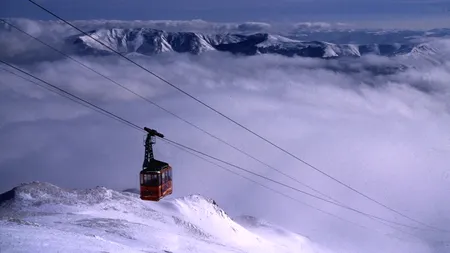 Telecabina de la Bâlea Lac, oprită din cauza vântului puternic