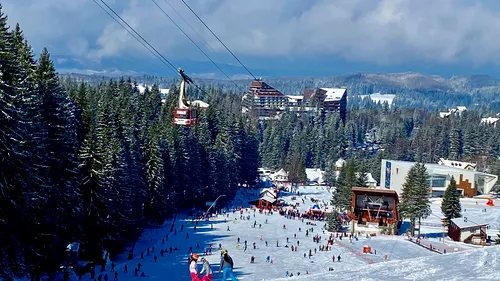 Au început pregătirile pentru sezonul de schi, la Poiana Brașov. Care sunt tarifele de anul acesta