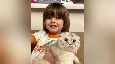 O ucraineancă își caută cu disperare copilul de doar 4 ani. Băiețelul fugise cu bunica sa cu o barcă, dar femeia a murit, iar el e dat dispărut