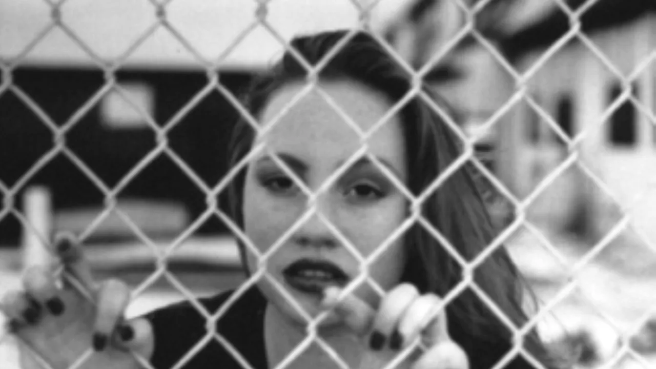 Cunoaște un pușcăriaș. Site-ul care îți permite să te împrietenești cu deținuții