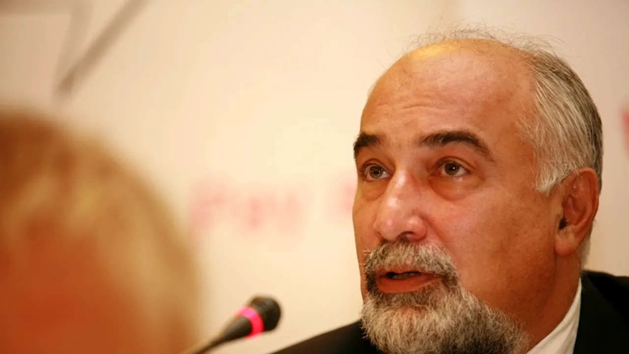 Vosganian: Deficitul comercial poate coborî în acest an la 3-4% din PIB
