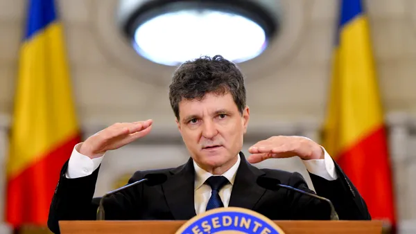 Nicuşor Dan contestă la CCR Legea ANI. Ce reclamă preşedintele în solicitarea către magistraţii Curţii Constituţionale