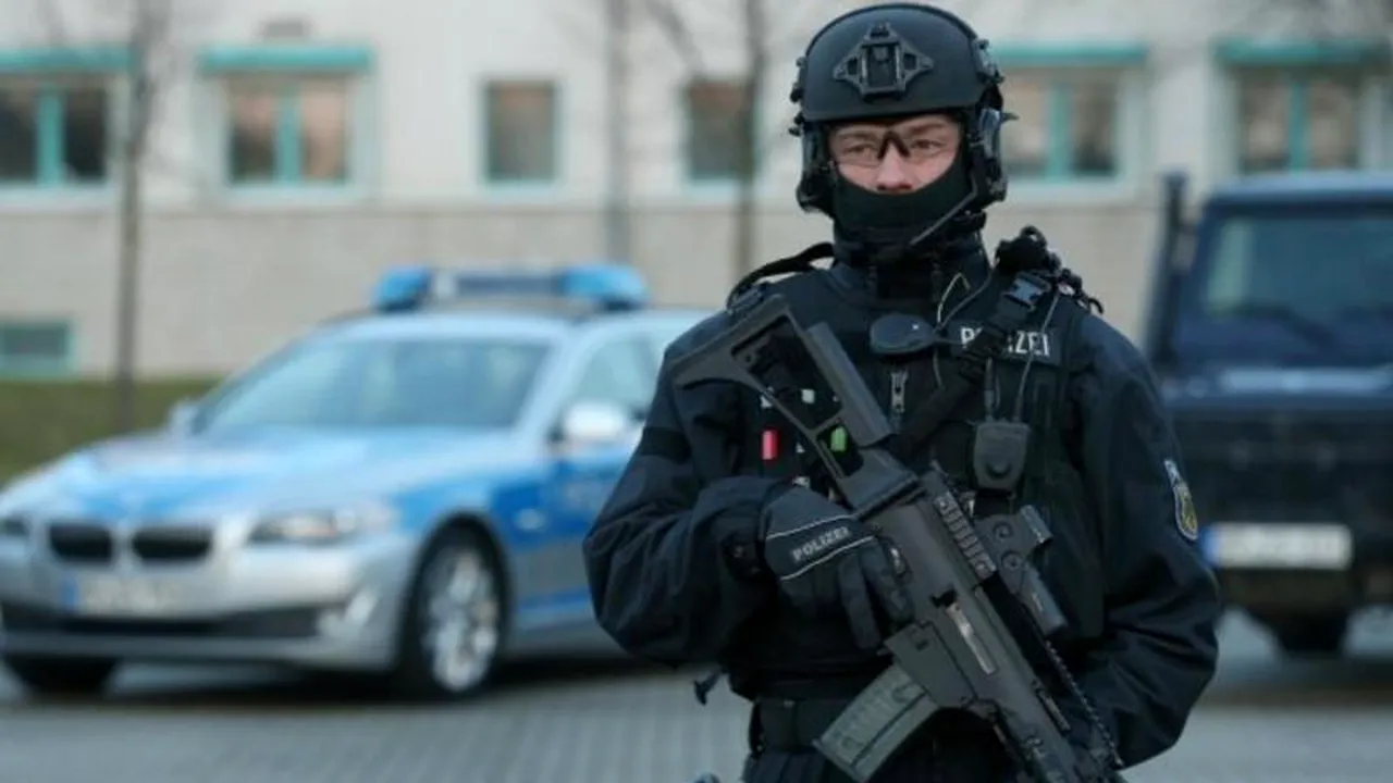 Germania, la un pas de tragedie. Poliția caută patru presupuși militanți ISIS, care pregăteau un atentat